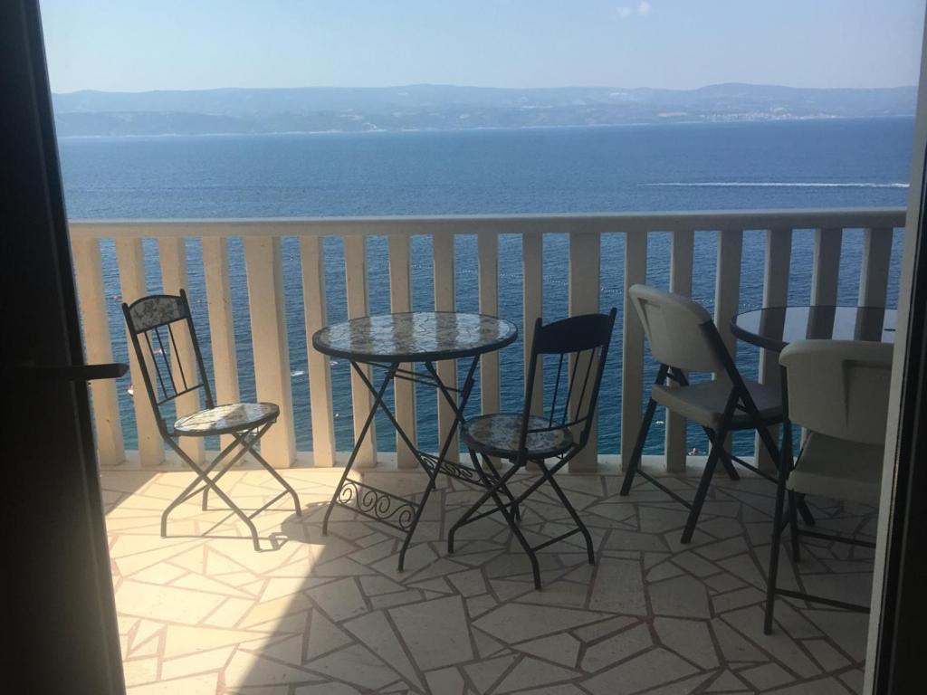 Apartments Lozina On The Beach Omiš Εξωτερικό φωτογραφία