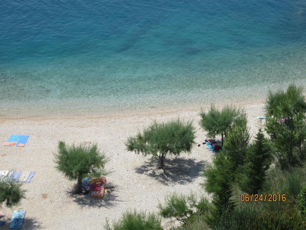 Apartments Lozina On The Beach Omiš Εξωτερικό φωτογραφία